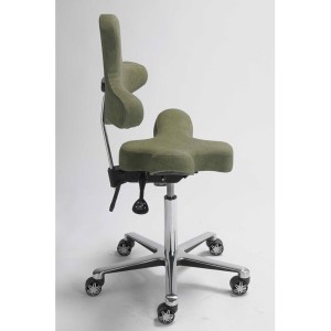 PUZZLE : fauteuil et assis debout